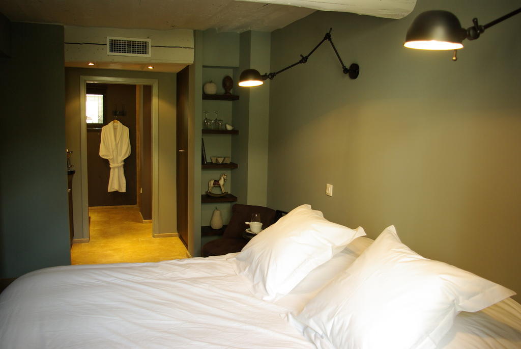 Les Chambres De L'Oustalet, Chambres D'Hotes Et Restaurant Etoile Gigondas Δωμάτιο φωτογραφία
