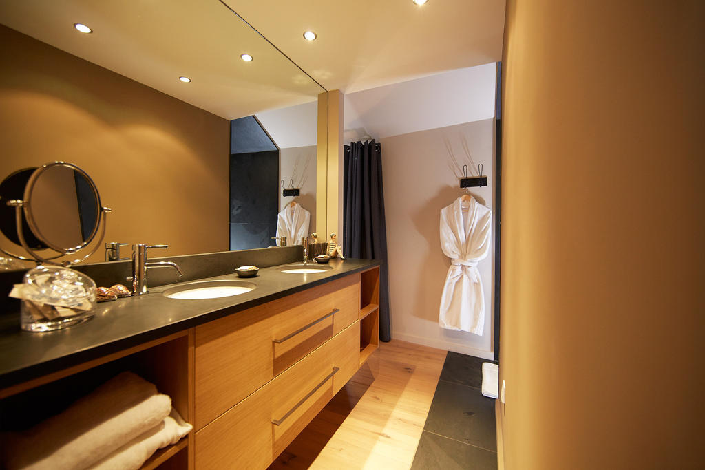 Les Chambres De L'Oustalet, Chambres D'Hotes Et Restaurant Etoile Gigondas Δωμάτιο φωτογραφία