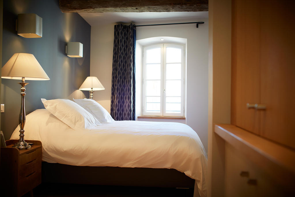 Les Chambres De L'Oustalet, Chambres D'Hotes Et Restaurant Etoile Gigondas Εξωτερικό φωτογραφία
