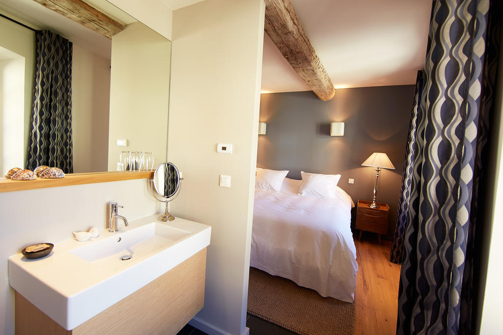 Les Chambres De L'Oustalet, Chambres D'Hotes Et Restaurant Etoile Gigondas Δωμάτιο φωτογραφία