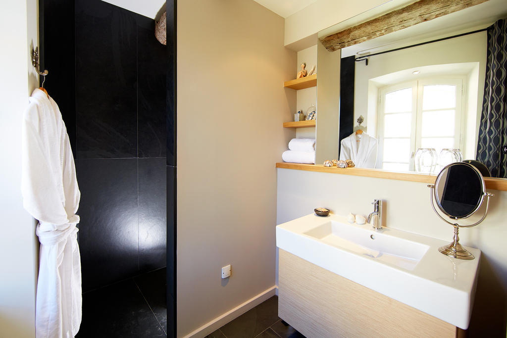 Les Chambres De L'Oustalet, Chambres D'Hotes Et Restaurant Etoile Gigondas Δωμάτιο φωτογραφία